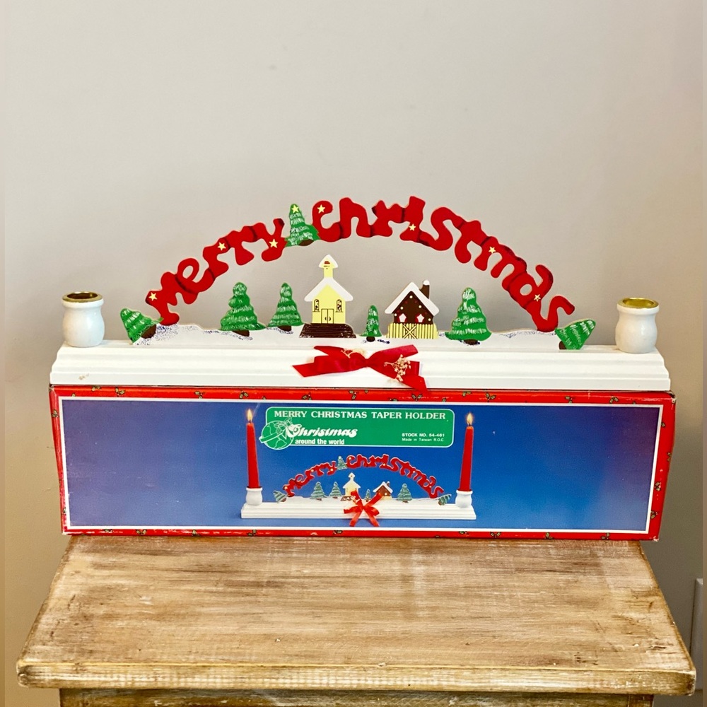 *VINTAGE* NIB Christmas Around The World Wooden Merry Christmas Candle Holder